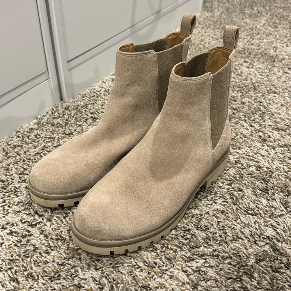 Cream boots